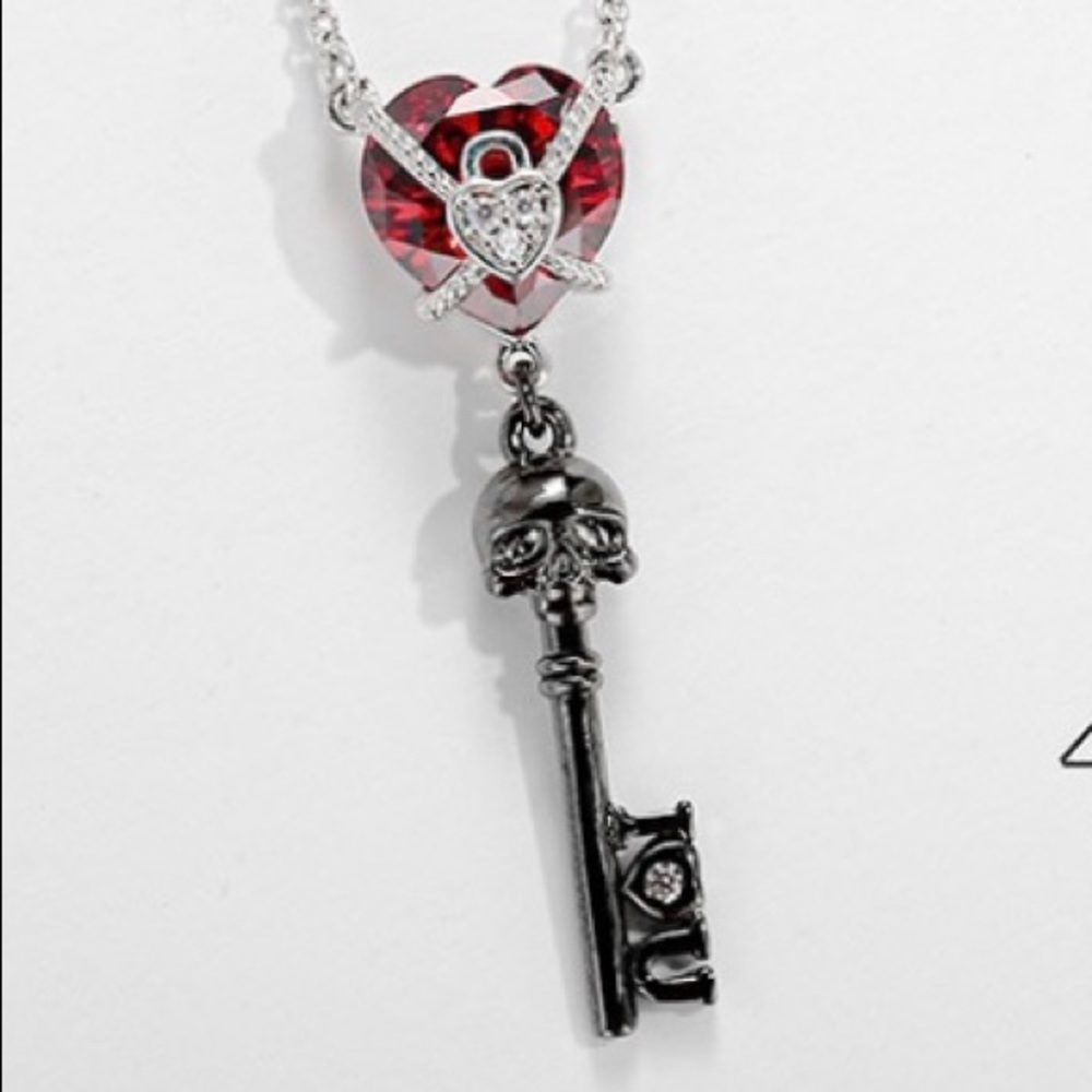 Skull/Heart I <3 You Skeleton Key Necklace